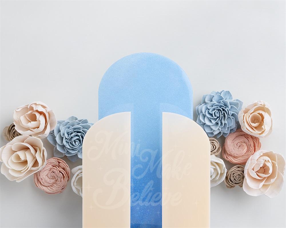 Kate Fleurs Mur Arche Fête Bleu Anniversaire Toile de fond conçue par Mini MakeBelieve