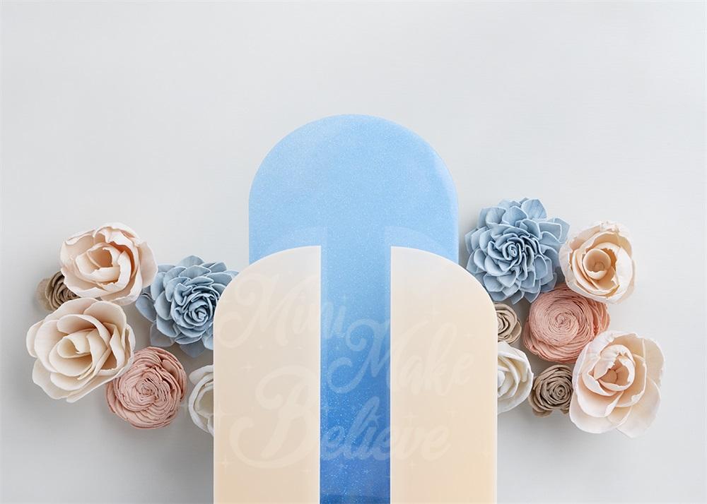 Kate Fleurs Mur Arche Fête Bleu Anniversaire Toile de fond conçue par Mini MakeBelieve