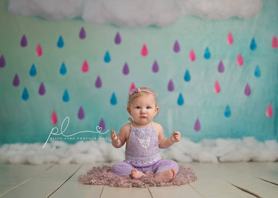Kate Nuages Goutte de pluie Douche de bébé Toile de fond conçue par Jerry_Sina